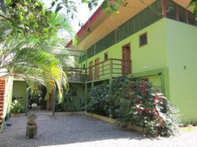Отель Blue Conga Puerto Viejo de Talamanca Экстерьер фото